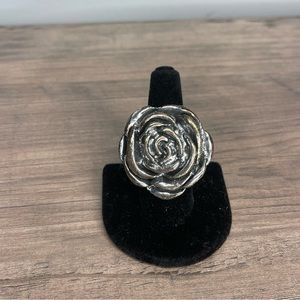 Women’s faux silver‎ costume jewelry rose flower ring adjustable